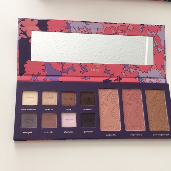 Target Empower Flower Eyeshadow Palette - Picture 1 of 6